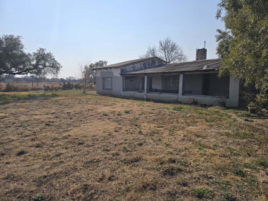 3 Bedroom Property for Sale in Theoville Gauteng