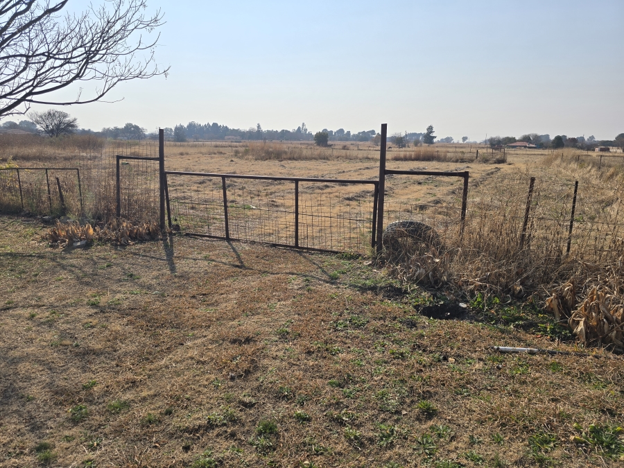 3 Bedroom Property for Sale in Theoville Gauteng