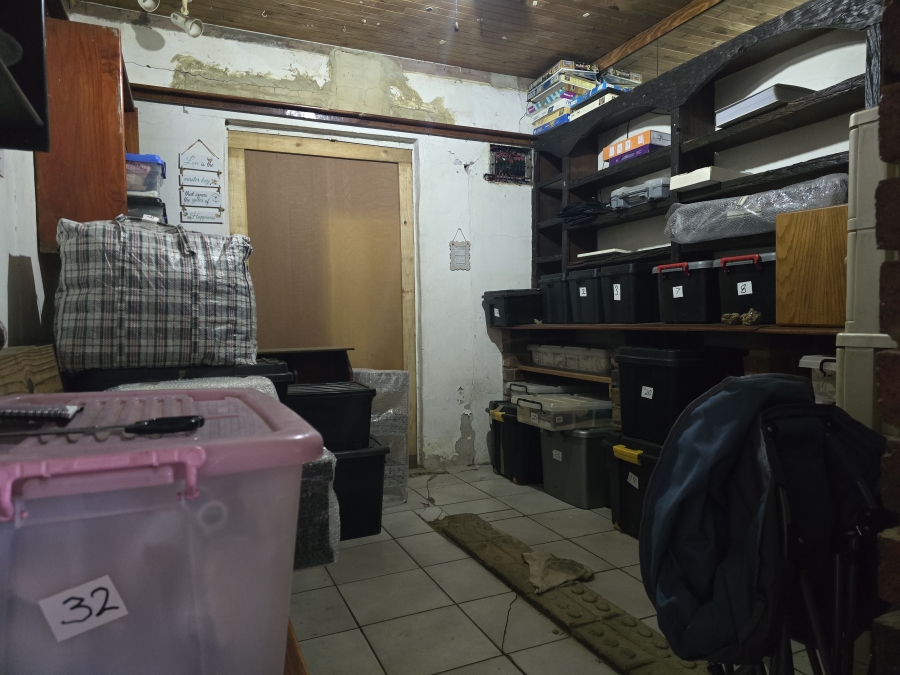 3 Bedroom Property for Sale in Theoville Gauteng