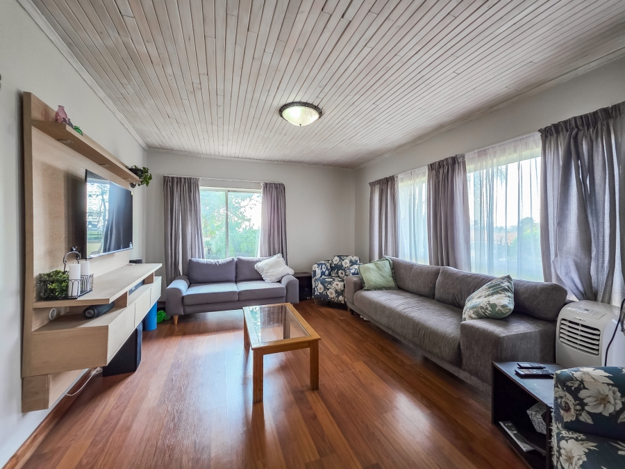 To Let 4 Bedroom Property for Rent in Moreleta Park Gauteng