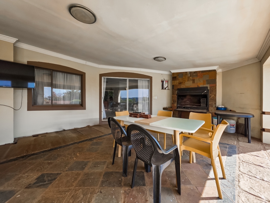 To Let 4 Bedroom Property for Rent in Moreleta Park Gauteng