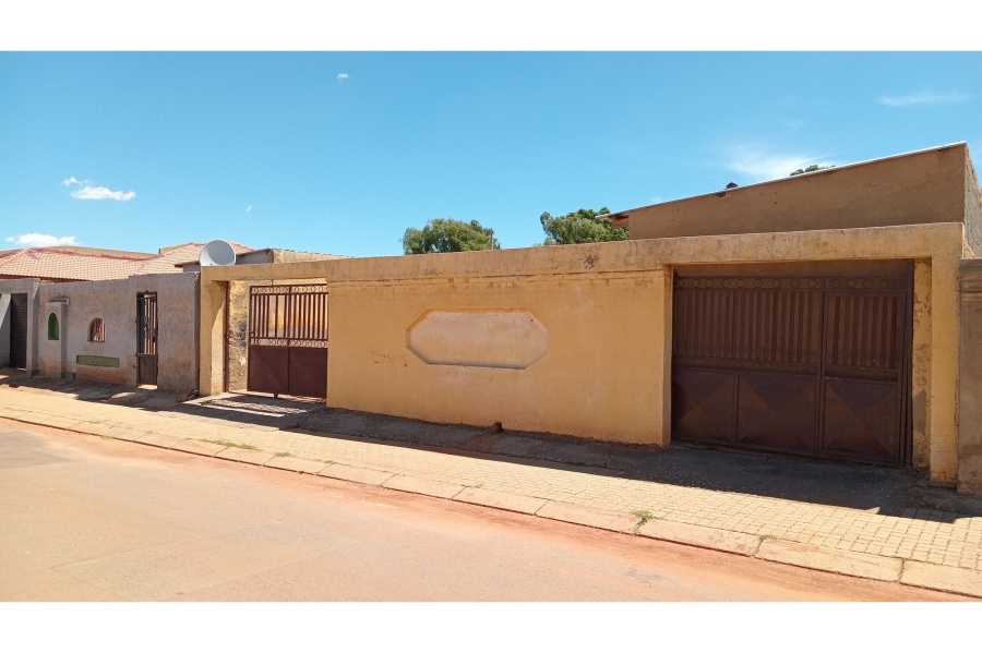 3 Bedroom Property for Sale in Tshepisong Gauteng
