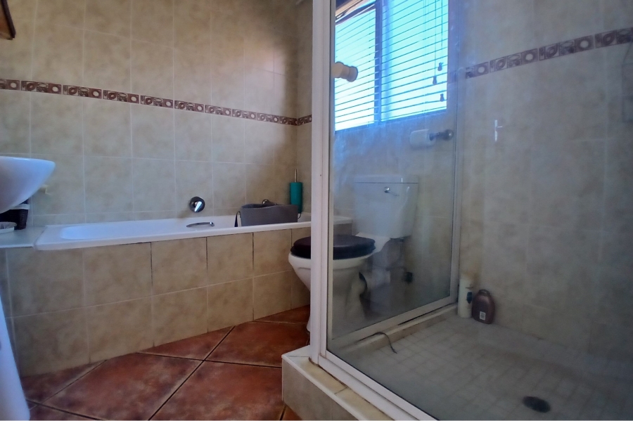 3 Bedroom Property for Sale in North Riding Gauteng