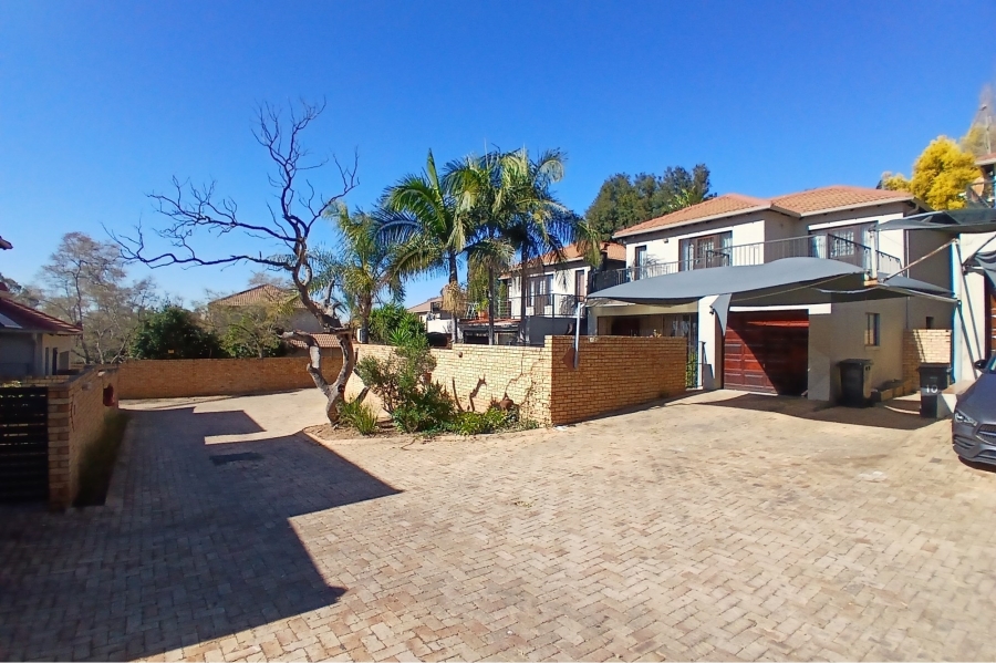 3 Bedroom Property for Sale in North Riding Gauteng