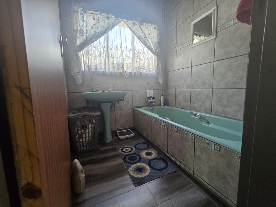 3 Bedroom Property for Sale in Vaalview Gauteng