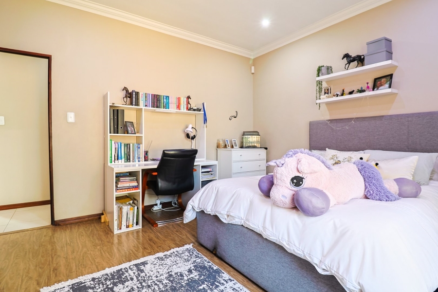 4 Bedroom Property for Sale in New Redruth Gauteng