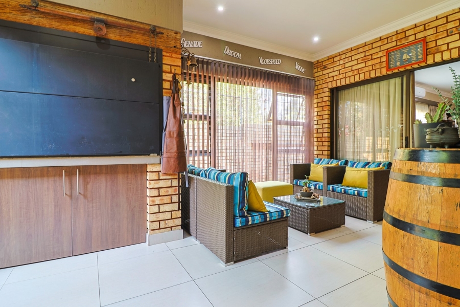 4 Bedroom Property for Sale in New Redruth Gauteng