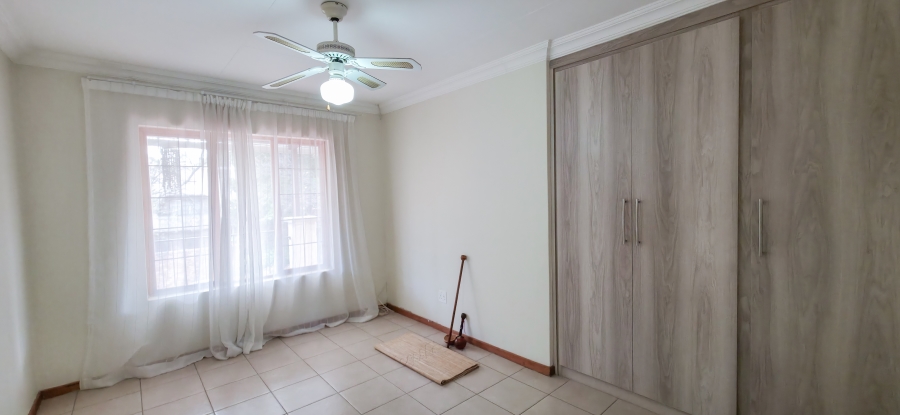 3 Bedroom Property for Sale in Faerie Glen Gauteng