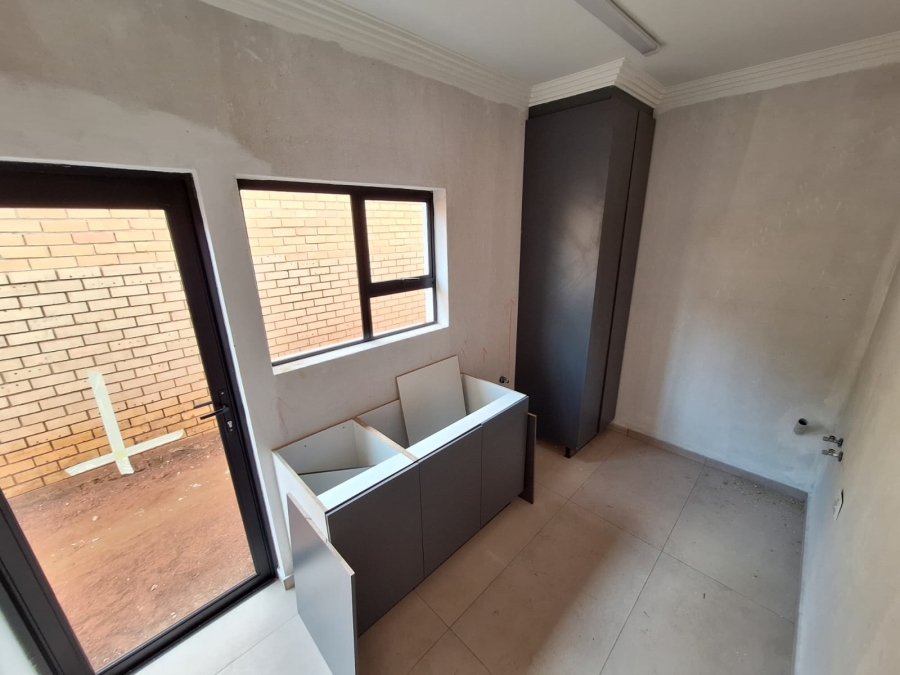 4 Bedroom Property for Sale in Wierdaglen Estate Gauteng