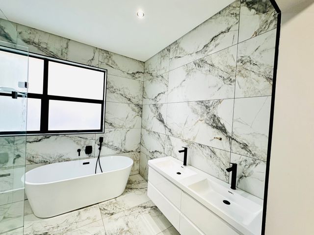 4 Bedroom Property for Sale in Midstream Heights Gauteng