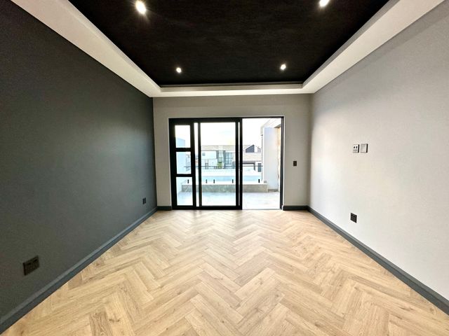 4 Bedroom Property for Sale in Midstream Heights Gauteng