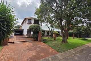 5 Bedroom Property for Sale in Sinoville Gauteng