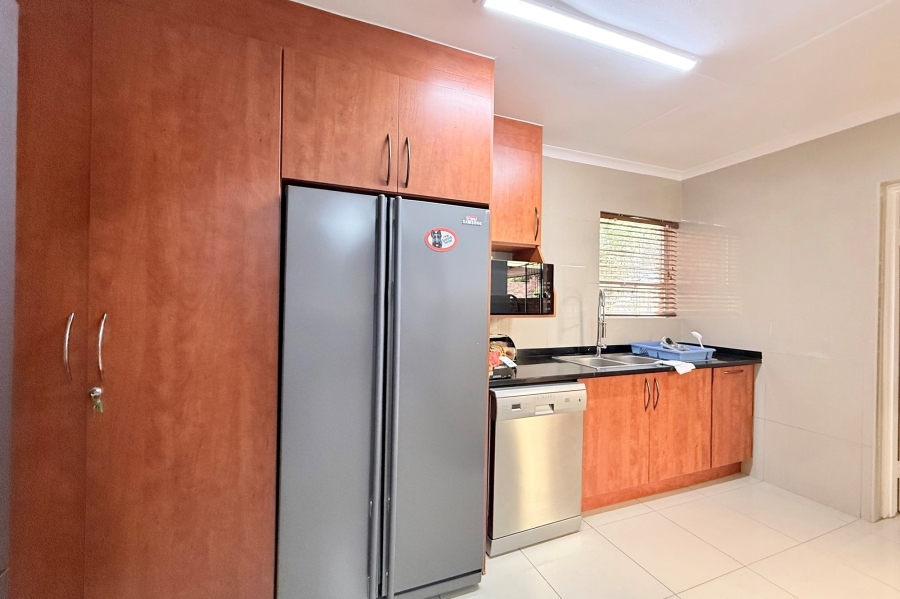 5 Bedroom Property for Sale in Moreleta Park Gauteng