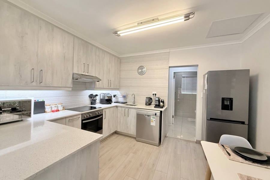 5 Bedroom Property for Sale in Moreleta Park Gauteng