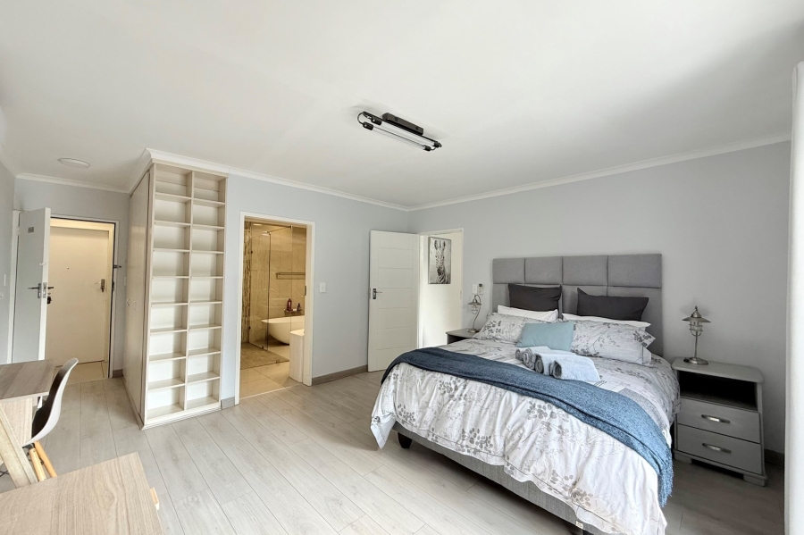 5 Bedroom Property for Sale in Moreleta Park Gauteng