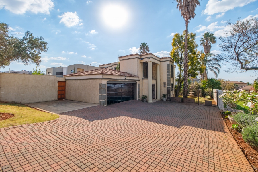 3 Bedroom Property for Sale in Pinehaven Gauteng