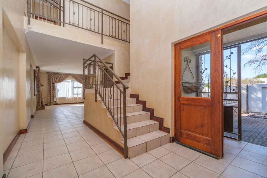3 Bedroom Property for Sale in Pinehaven Gauteng