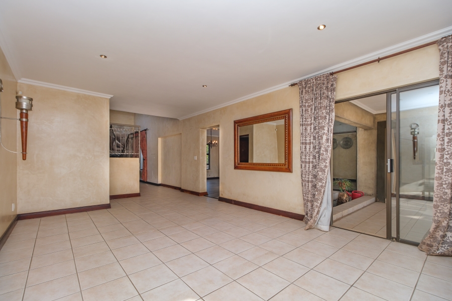 3 Bedroom Property for Sale in Pinehaven Gauteng