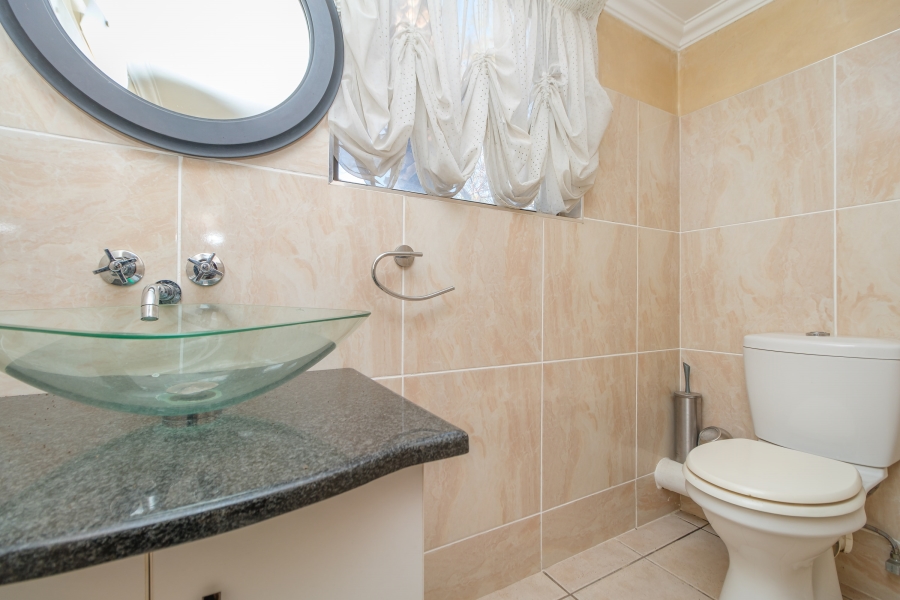 3 Bedroom Property for Sale in Pinehaven Gauteng