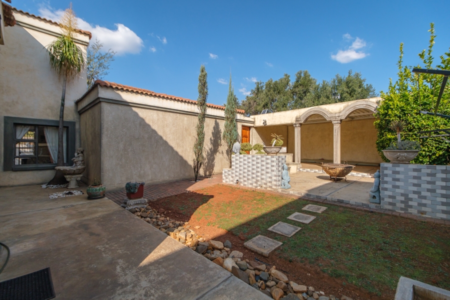 3 Bedroom Property for Sale in Pinehaven Gauteng