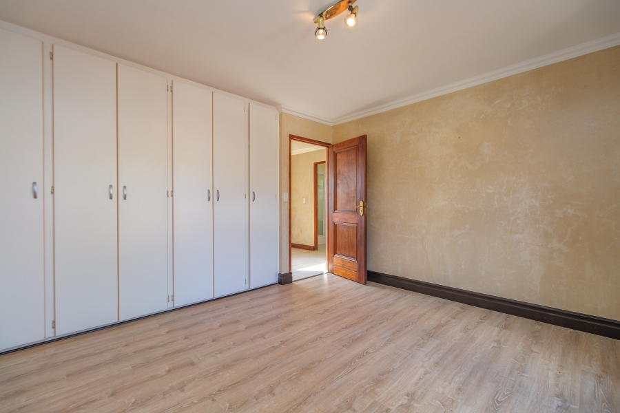 3 Bedroom Property for Sale in Pinehaven Gauteng