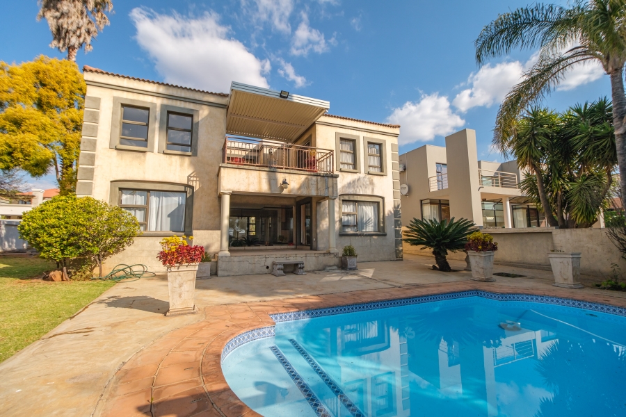 3 Bedroom Property for Sale in Pinehaven Gauteng