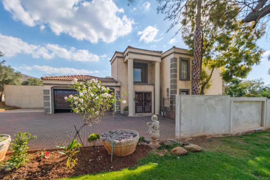 3 Bedroom Property for Sale in Pinehaven Gauteng