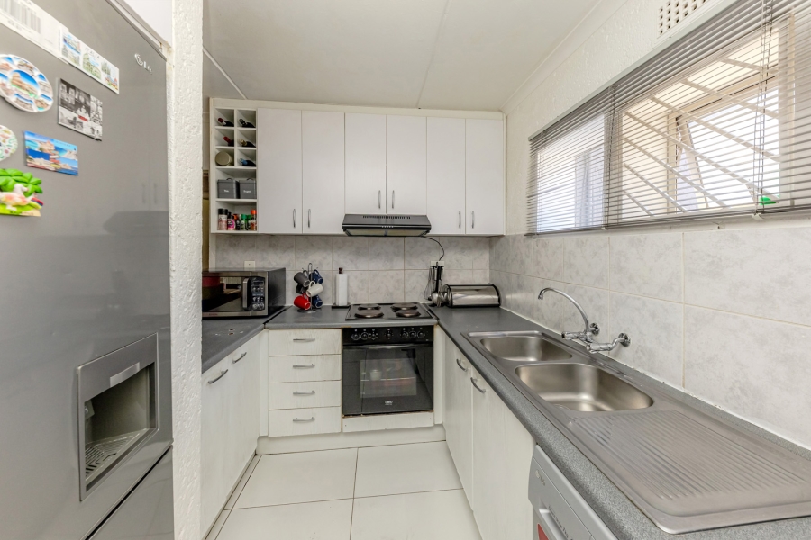 2 Bedroom Property for Sale in Winchester Hills Gauteng