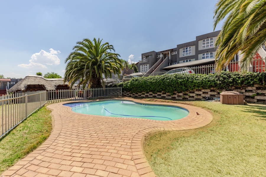 2 Bedroom Property for Sale in Winchester Hills Gauteng