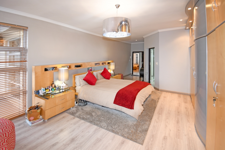 4 Bedroom Property for Sale in Crosby Gauteng