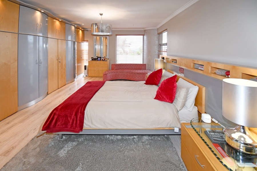 4 Bedroom Property for Sale in Crosby Gauteng