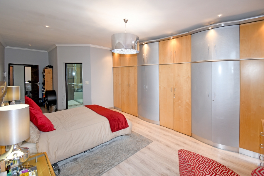 4 Bedroom Property for Sale in Crosby Gauteng