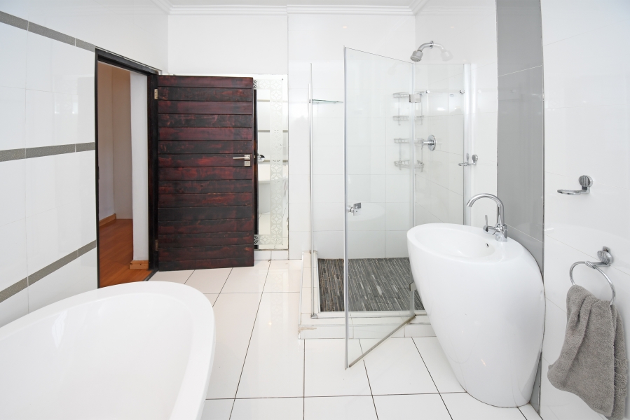 4 Bedroom Property for Sale in Crosby Gauteng