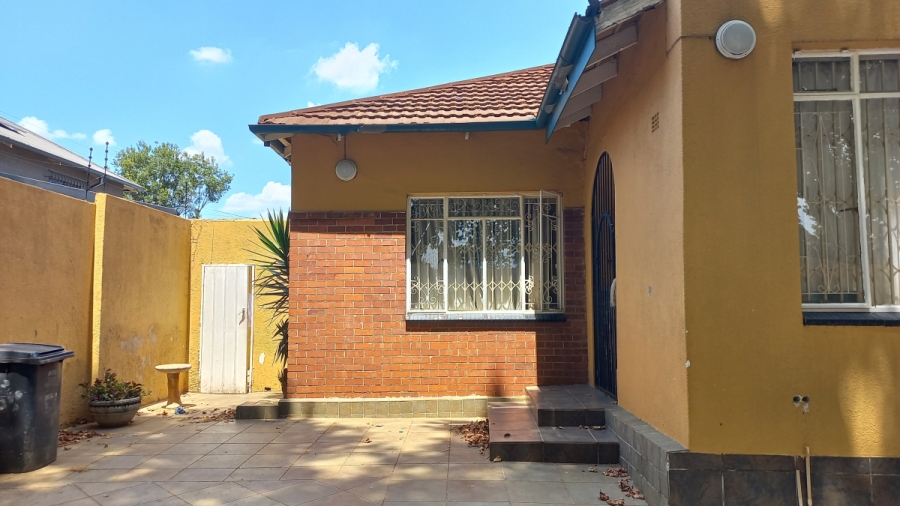 2 Bedroom Property for Sale in Kensington Gauteng
