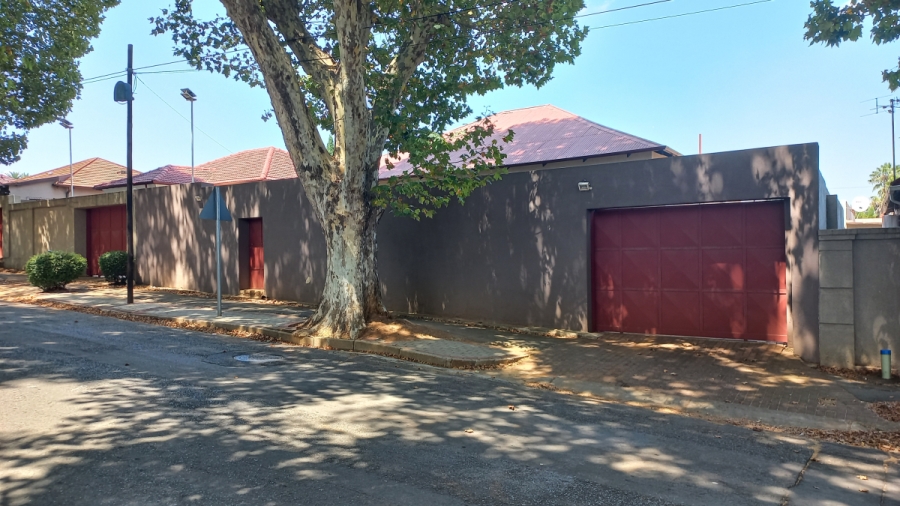 2 Bedroom Property for Sale in Kensington Gauteng