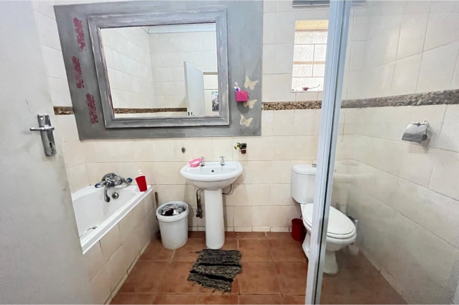 3 Bedroom Property for Sale in Three Rivers Gauteng