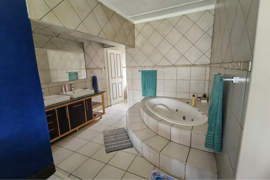 3 Bedroom Property for Sale in Vanderbijlpark SW 1 Gauteng
