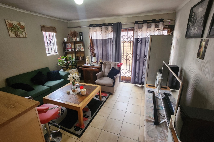 2 Bedroom Property for Sale in Cosmo City Gauteng