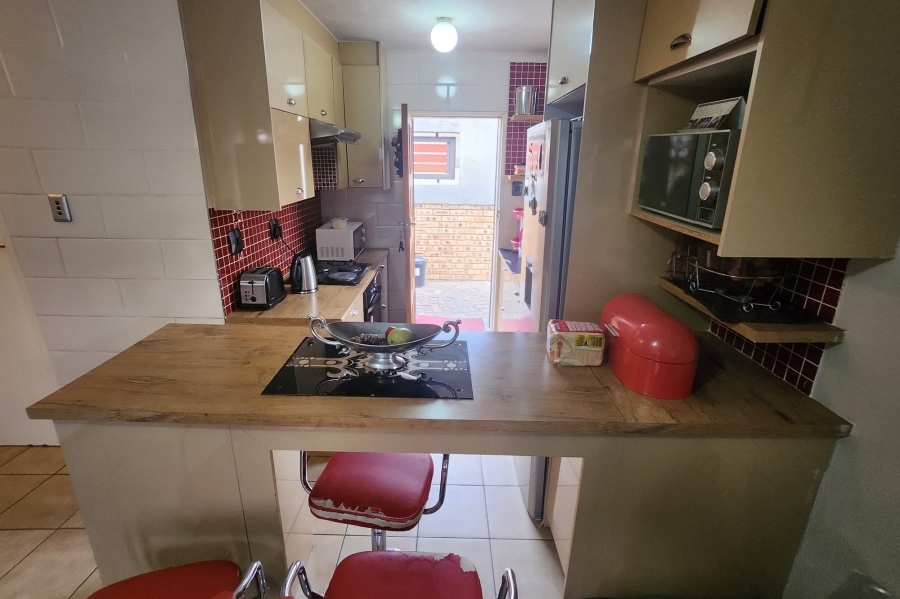 2 Bedroom Property for Sale in Cosmo City Gauteng