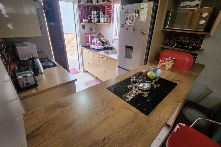2 Bedroom Property for Sale in Cosmo City Gauteng
