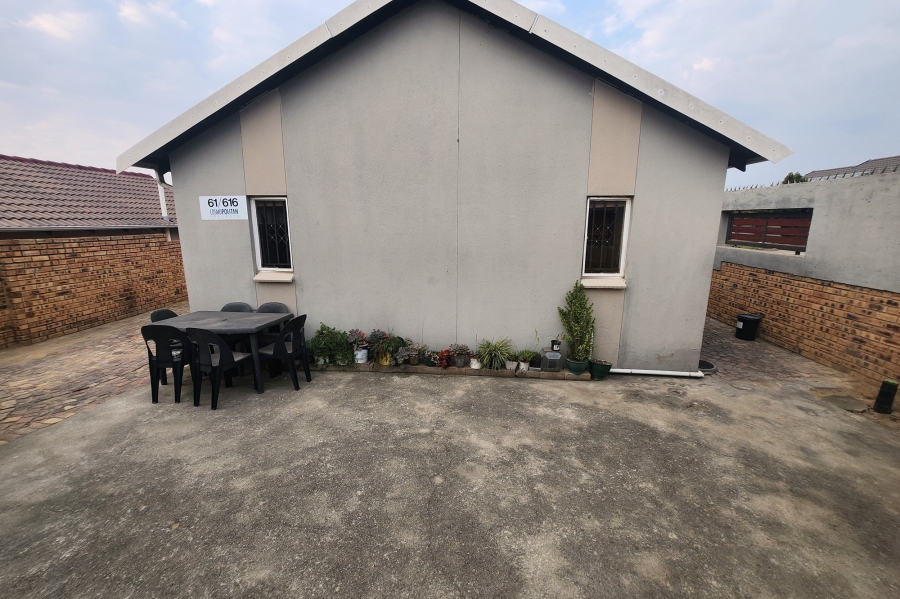 2 Bedroom Property for Sale in Cosmo City Gauteng