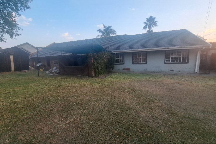 4 Bedroom Property for Sale in Norkem Park Gauteng