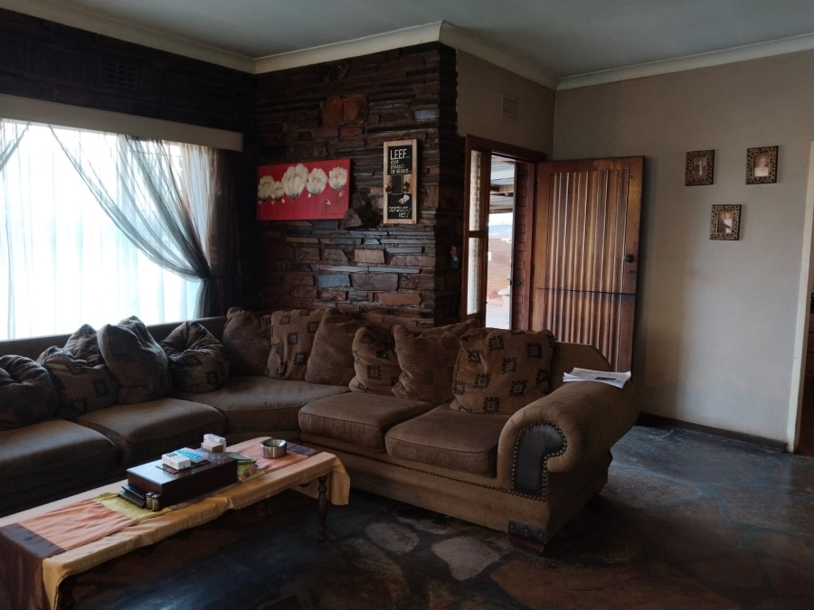 3 Bedroom Property for Sale in Meyerton Central Gauteng