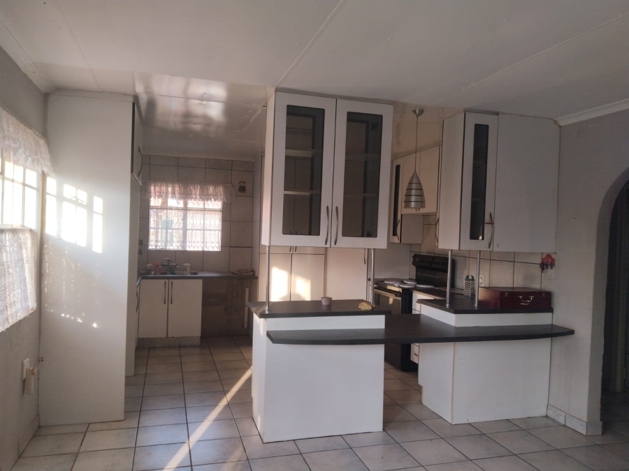 3 Bedroom Property for Sale in Meyerton Central Gauteng