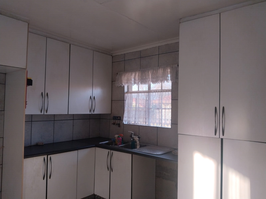 3 Bedroom Property for Sale in Meyerton Central Gauteng