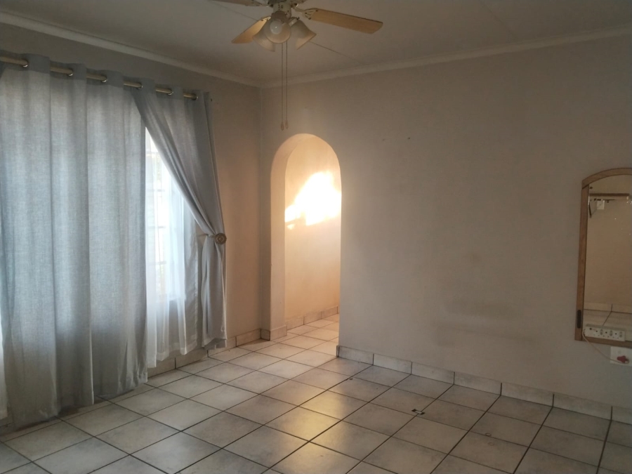 3 Bedroom Property for Sale in Meyerton Central Gauteng