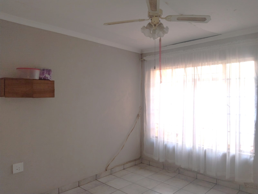 3 Bedroom Property for Sale in Meyerton Central Gauteng
