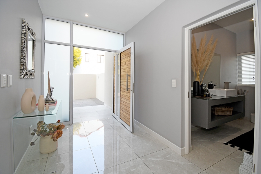 4 Bedroom Property for Sale in Broadacres Gauteng