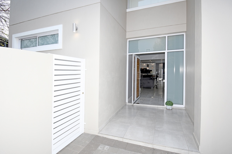 4 Bedroom Property for Sale in Broadacres Gauteng