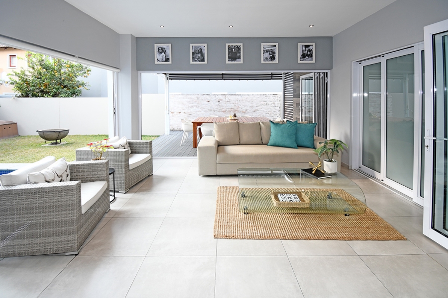 4 Bedroom Property for Sale in Broadacres Gauteng